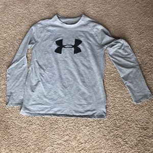 omg sleeve under armor shirt!